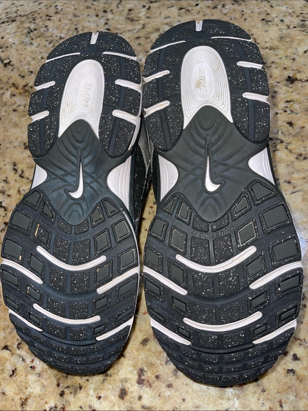 Nike V5 RNR - Picture 7 of 11